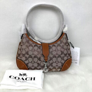 Coach Hamptons Hobo Bag In Crystal Signature Jacquard CW654  NWT